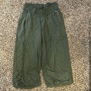 Bundle: Old Navy Maternity Smocked-Waist Linen-Blend Wide-Leg Pants